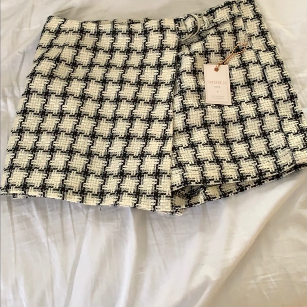 Girls size 11/12 forever 21 skort